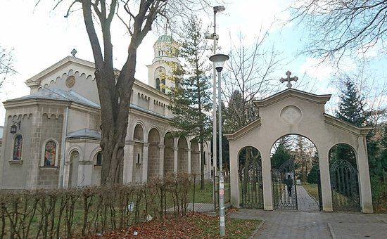 Crkva Svetih cara Konstantina i carice Jelene